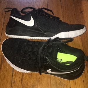 Zoom HyperAce 2 Women’s Volleyball gently worn